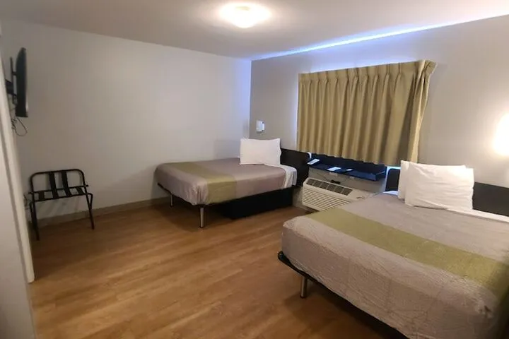 Room 5 of 26