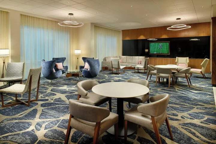 Lobby lounge