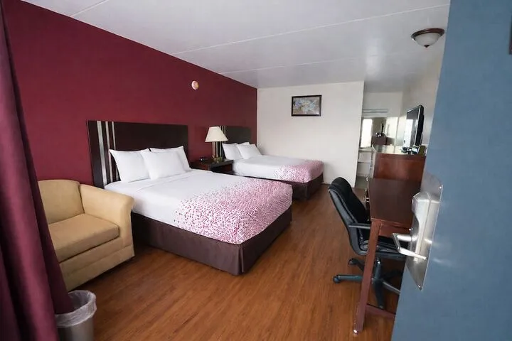 Room 3 of 22