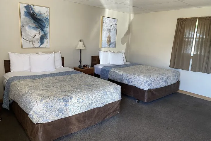 Room 4 of 6