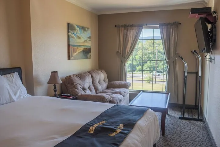 Room 2 of 10
