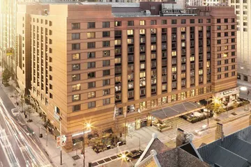 Embassy Suites by Hilton Chicago Downtown River North