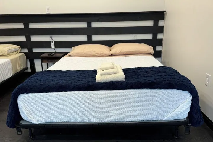 Room 3 of 16