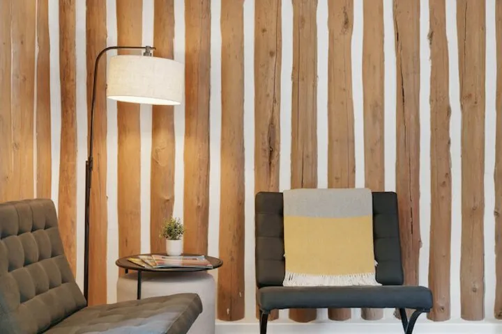 Room 2 of 14