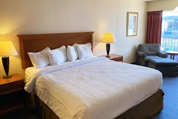 The District Hotel Club and Resorts