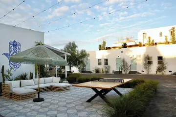 Aliza Hotel