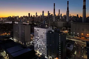 DoubleTree by Hilton Long Island City NY