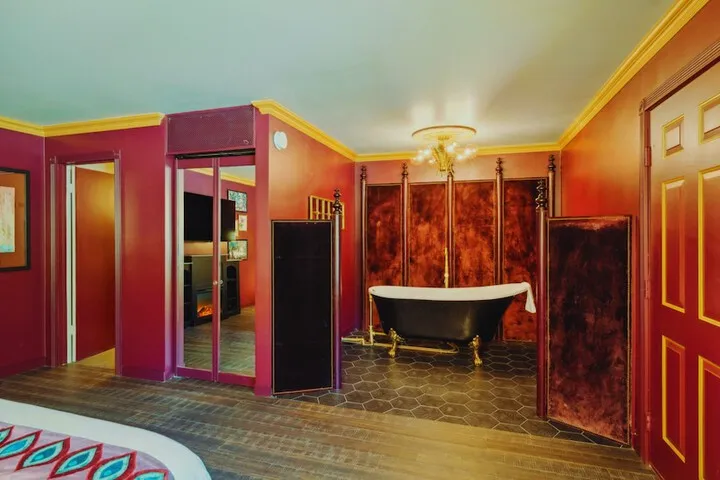 Room 2 of 42