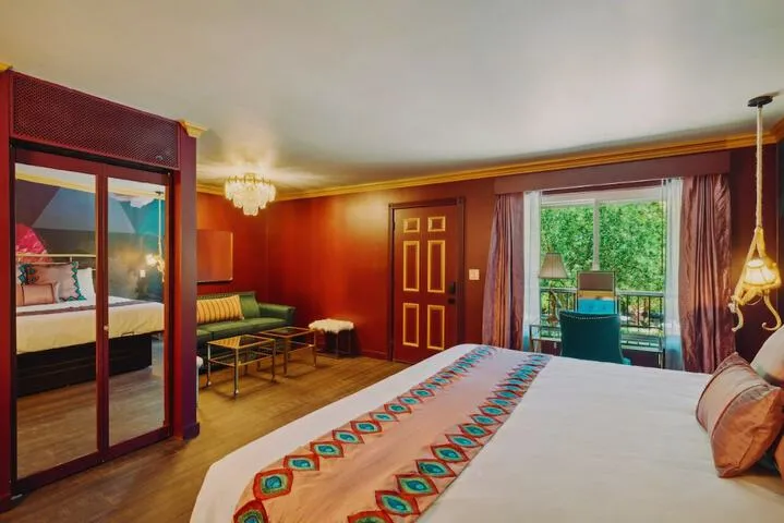 Room 3 of 42