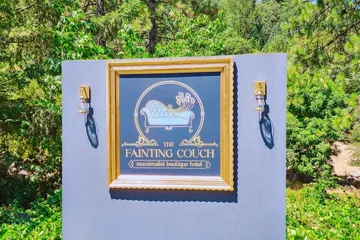 The Fainting Couch Boutique Hotel