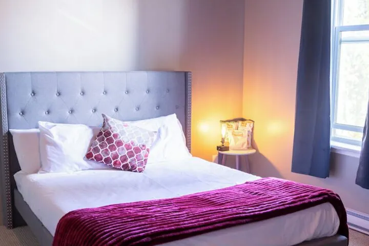 Room 5 of 27