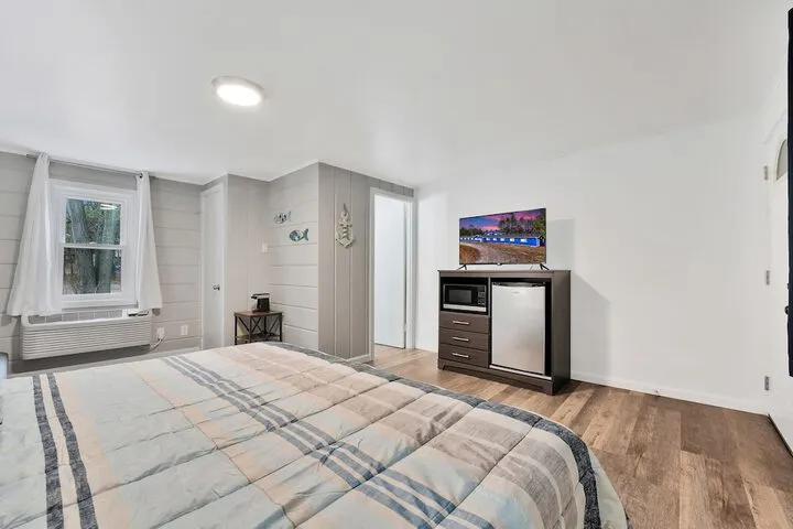 Room 5 of 23