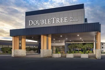 DoubleTree by Hilton Manhattan KS