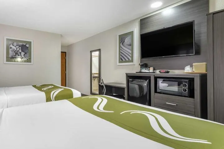 Room 2 of 6