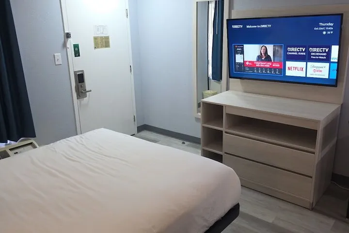Room 5 of 27