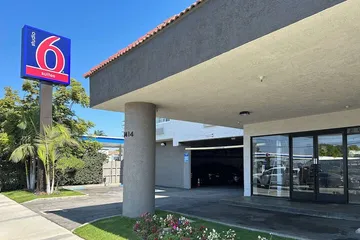 Studio 6 Suites Gardena CA