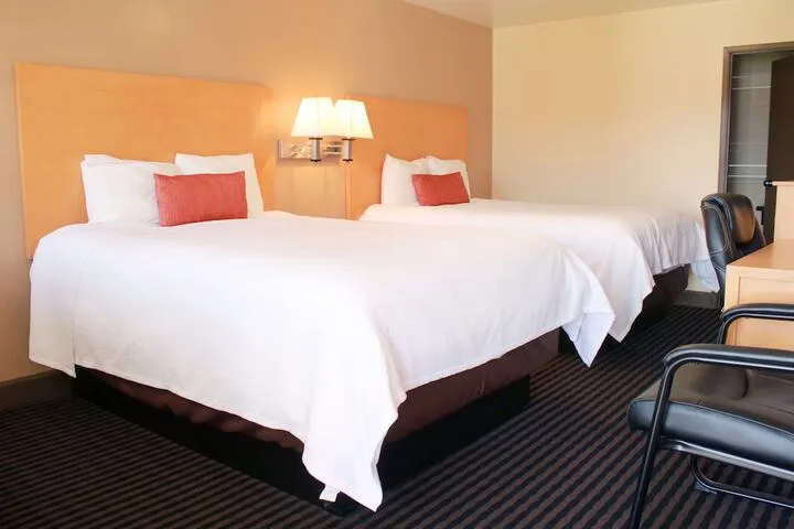 Room 3 of 34