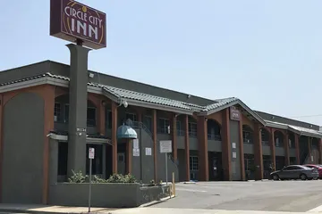 Corona Inn
