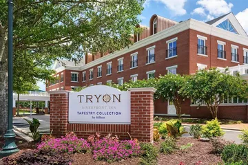 Tryon Riverfront Inn New Bern Tapestry