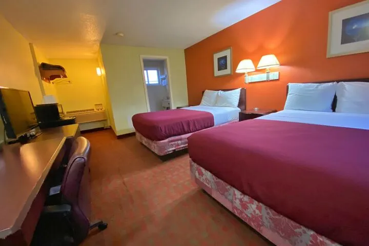 Room 5 of 19