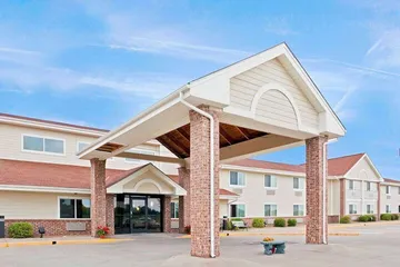 AmericInn by Wyndham Madison SD