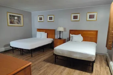 Capri Motel