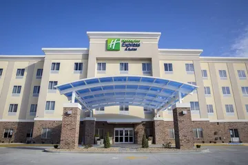Holiday Inn Express & Suites Edwardsville by IHG