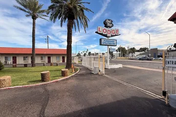 Del Rio Hotel O near Mesa Downtown
