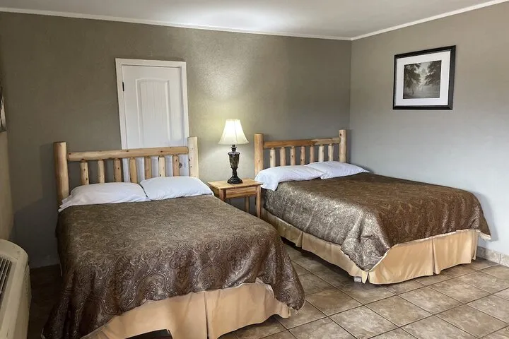Room 5 of 13