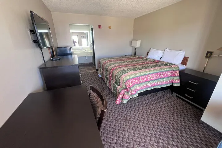 Room 2 of 11