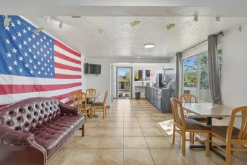 Patriot Stay Motel