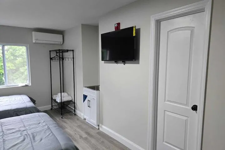 Room 3 of 11