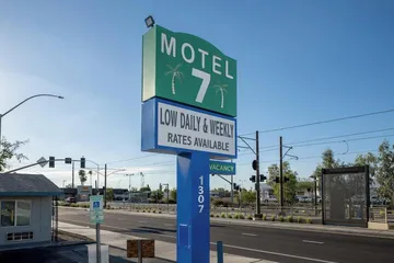 Motel 7 by Oyo Near Phoenix Airport