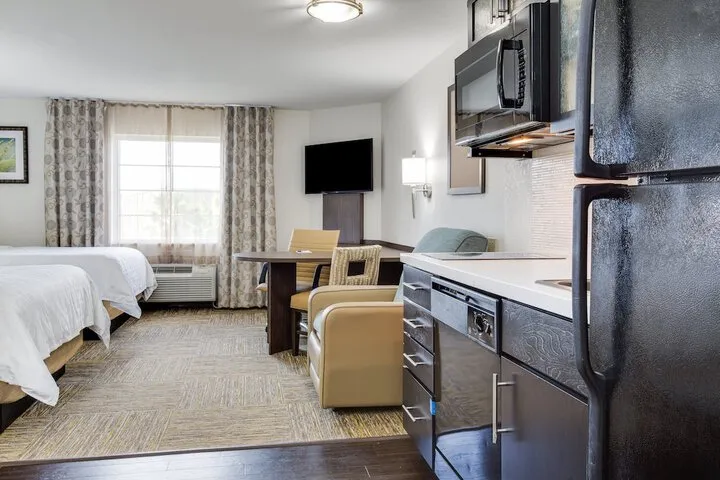 Room 5 of 33