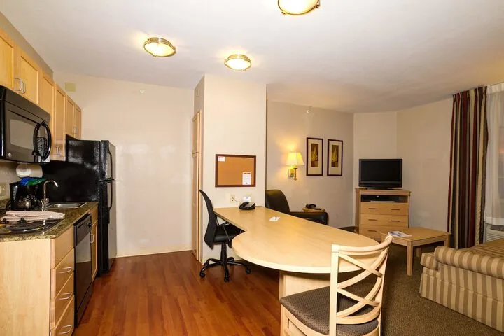 Room 4 of 14