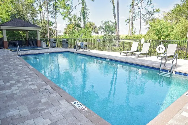 Pool 5 of 14