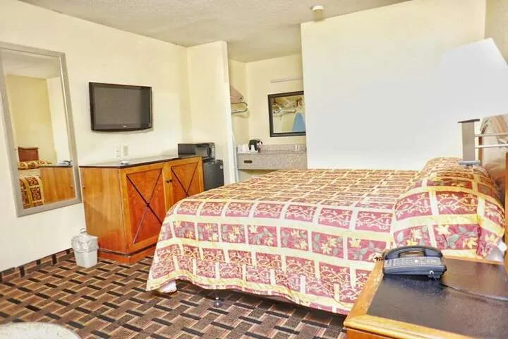 Room 5 of 13