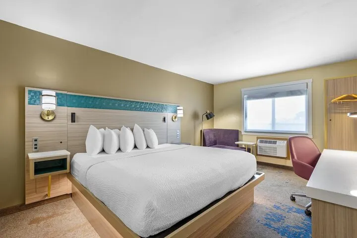 Room 4 of 46
