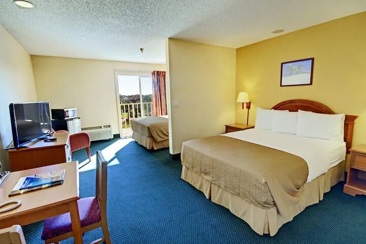 Room 4 of 41