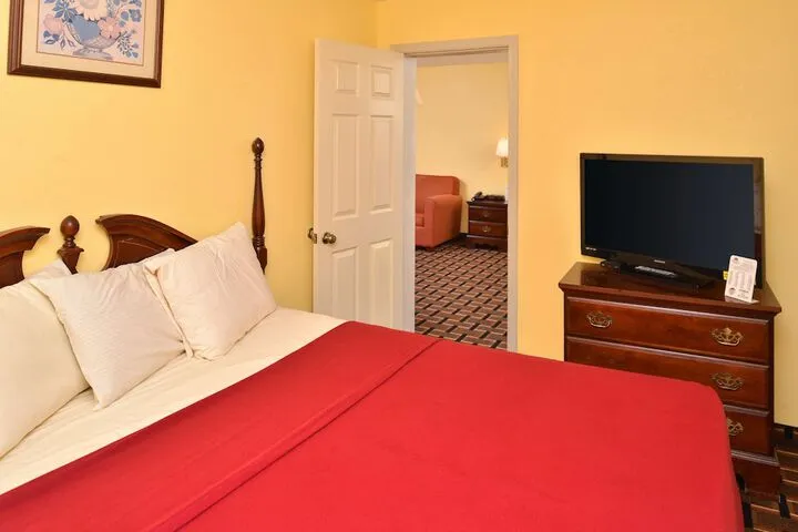 Room 5 of 23