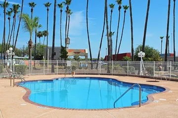 Victoria Palms Inn & Suites