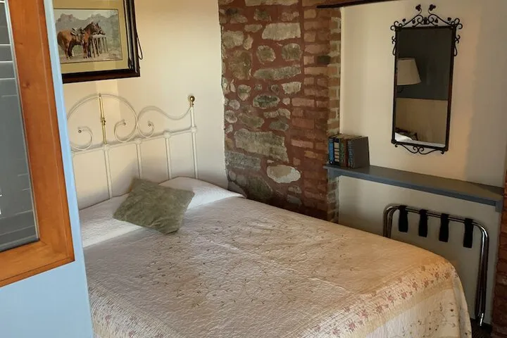Room 4 of 53