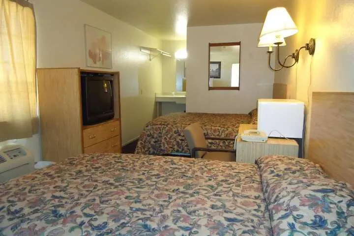 Room 2 of 21