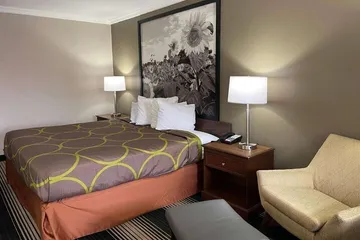 Red Lion Inn & Suites Junction City
