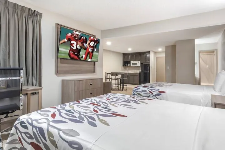 Room 4 of 36