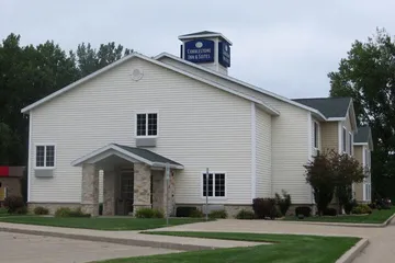 Cobblestone Inn & Suites - Brillion