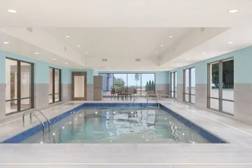 Holiday Inn Express and Suites Muncie Northwest by IHG