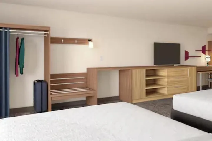 Room 5 of 35