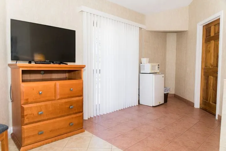 Room 5 of 47