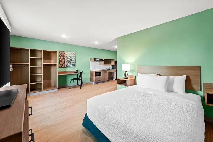 Room 5 of 36